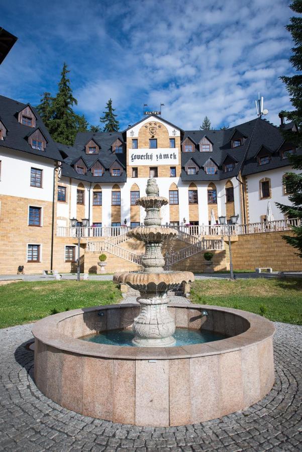 Zamek Luzec Spa & Wellness Resort Κάρλοβι Βάρι Εξωτερικό φωτογραφία
